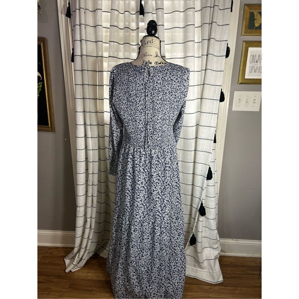 Navy Blue and White Floral Long Sleeve Smocked Maxi Dress Size XL - Picture 4 of 4
